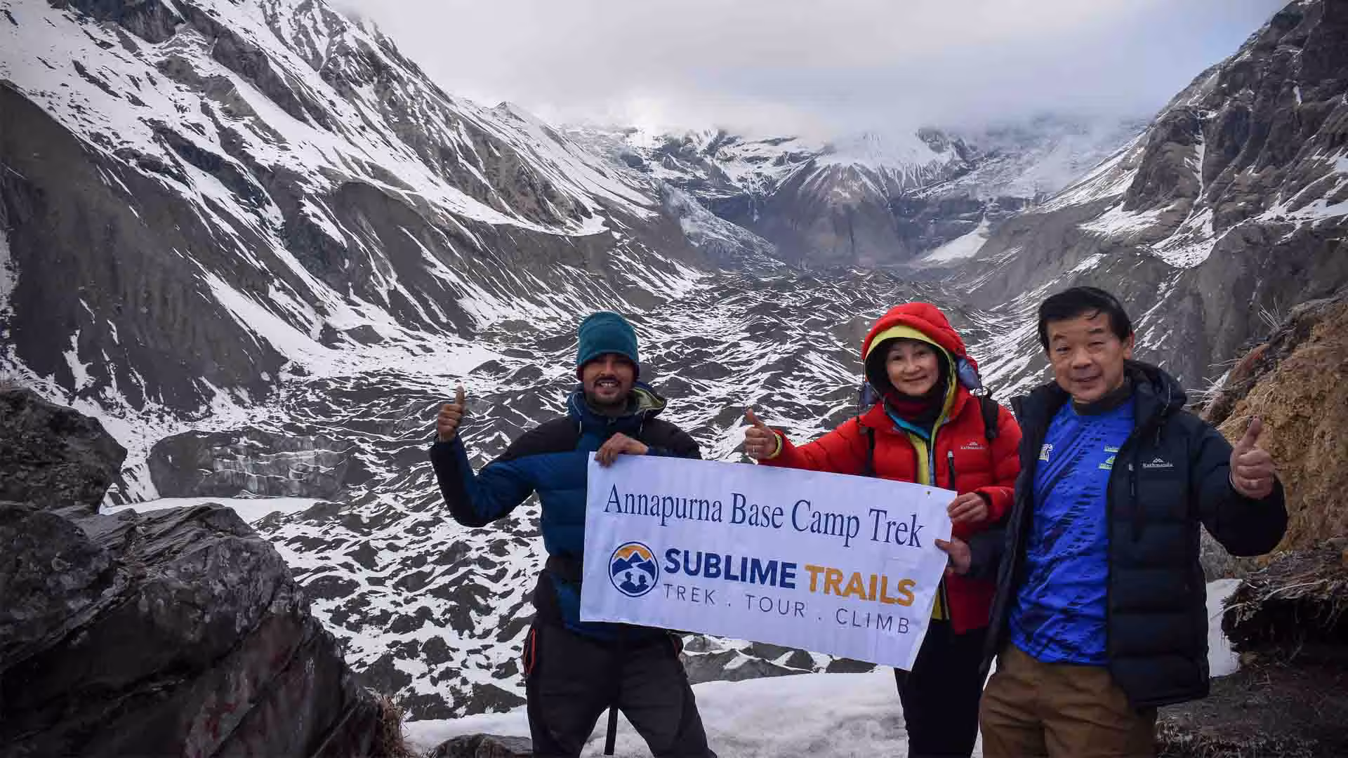Annapurna Base Camp Moment with Trekkers