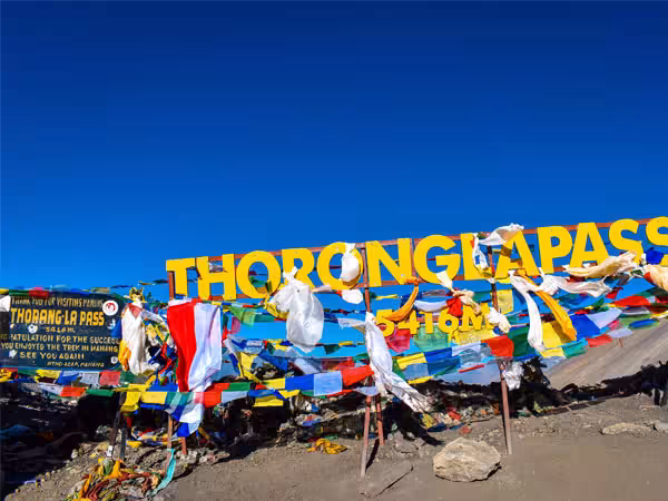 Crossing Thorong la Pass 5416m during Annapurna Circuit Trek