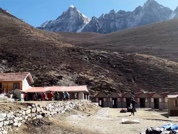 Renjo Pass Lodge