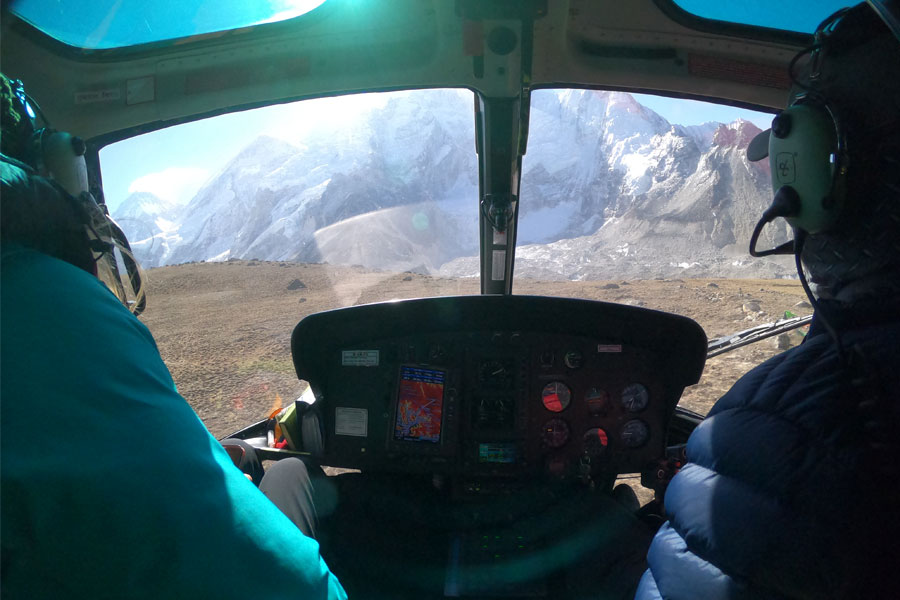 Everest helicopter tour safety