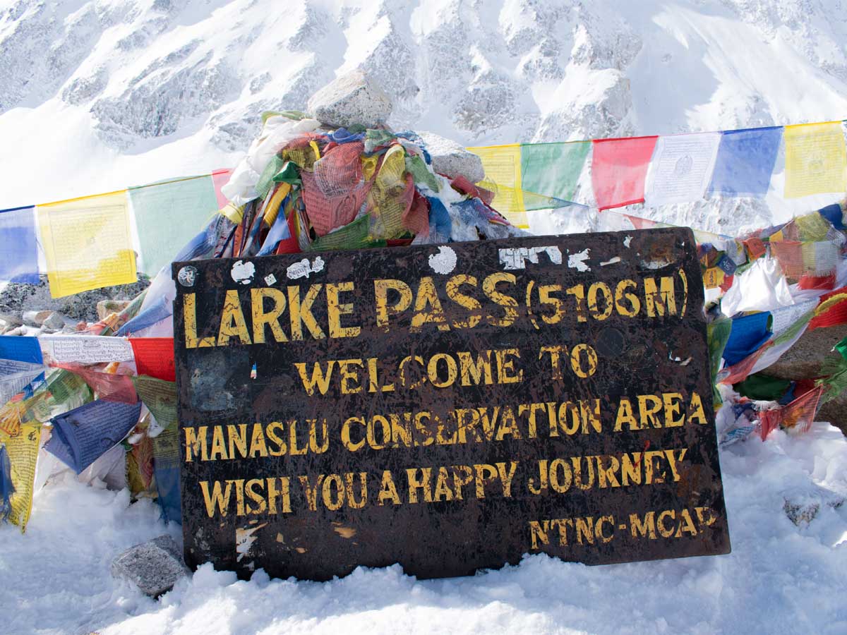 larkya la pass sign