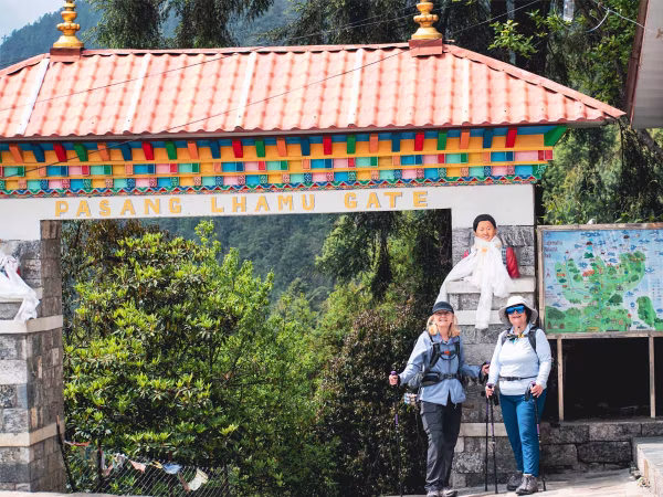 Pasang Lahmu Gate Everest View Trek 1